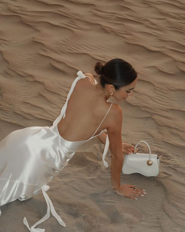 vestido-fino-alcas-delgadas