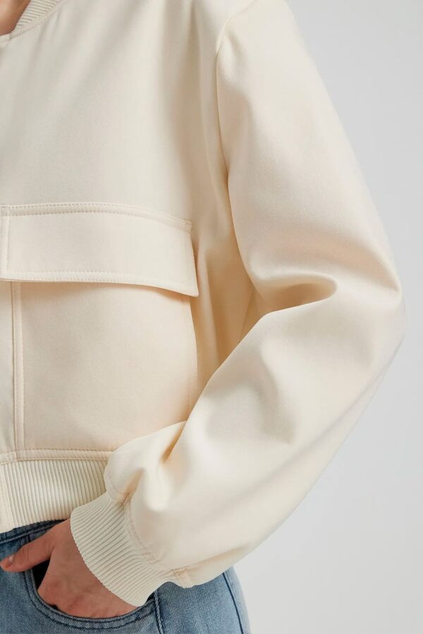 jaqueta-feminina-bomber-off-white-oversized
