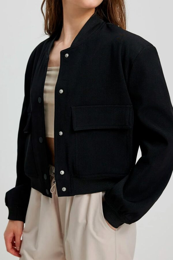 jaqueta-feminina-preta-bomber-oversized
