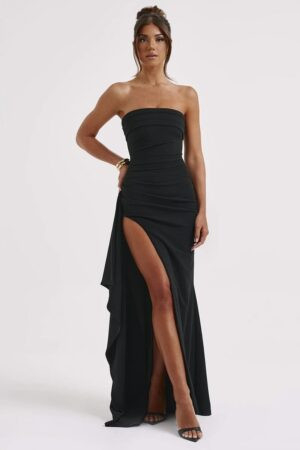 vestido-longo-preto-fenda-lateral-tomara
