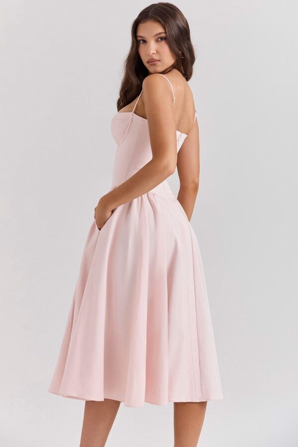 vestido-midi-rosa-alcas-finas