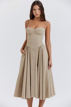 vestido-midi-tomara-que-caia-bege-saia-rodada