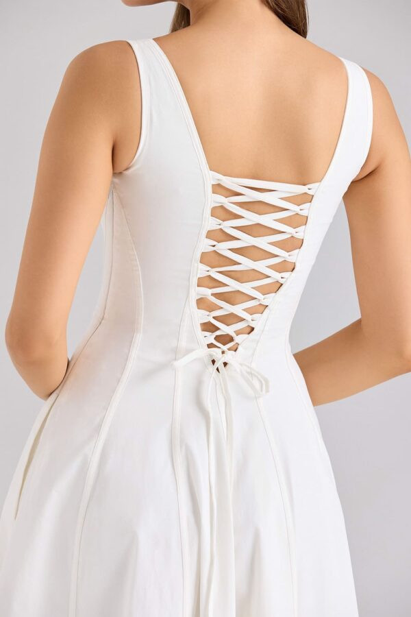 alcas-largas-vestido-midi-branco-decote-quadrado