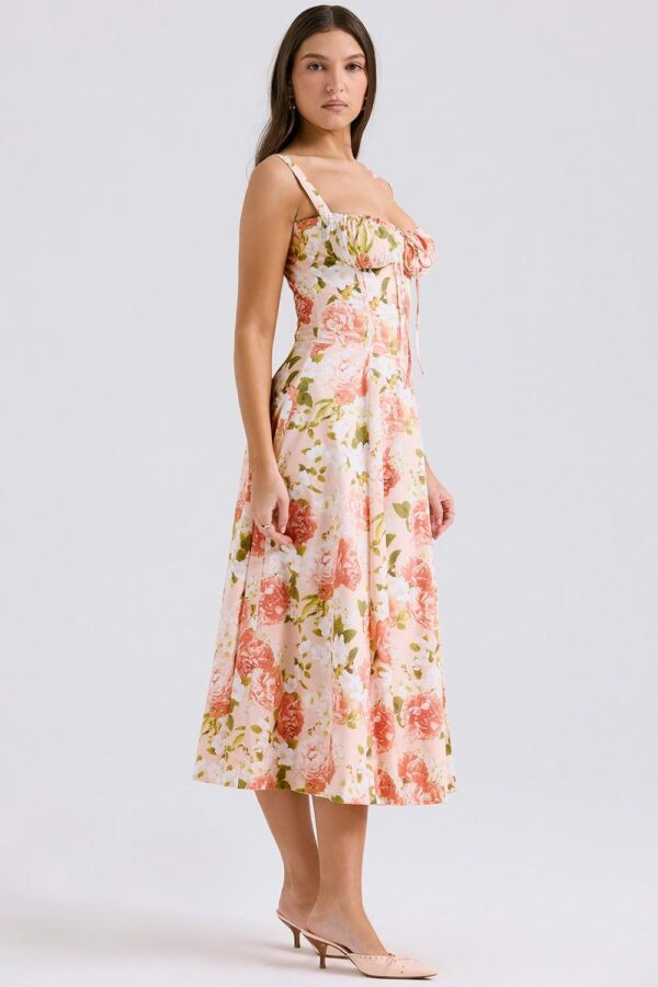 vestido-midi-busto-franzido-coral-floral-fenda