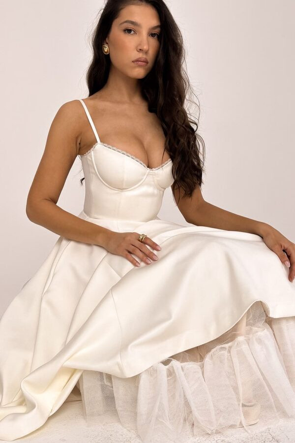 branco-rodado-vestido-midi-casamento-festa