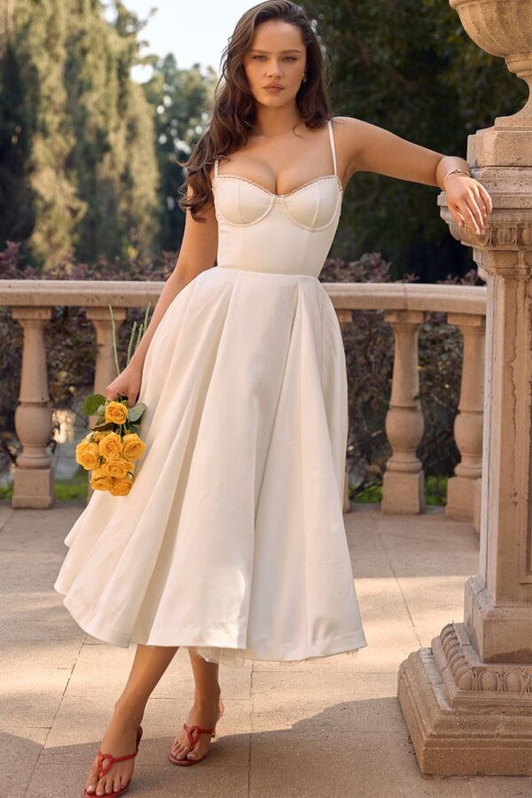 vestido-branco-casamento-midi-rodado-festa