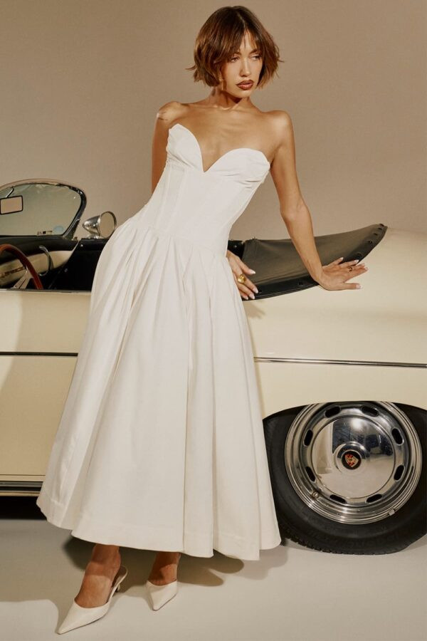 vestido-branco-festa-midi-tomara-que-caia-casamento
