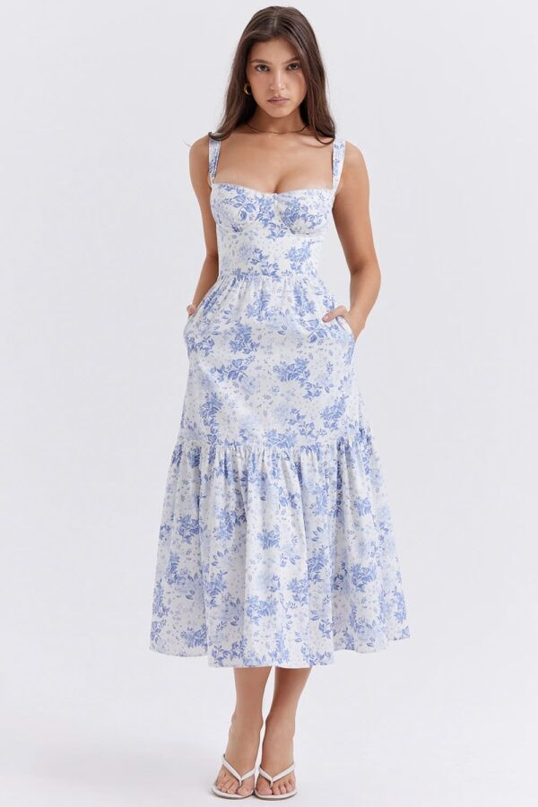 vestido-floral-midi-evase-azul-claro-babado-barra