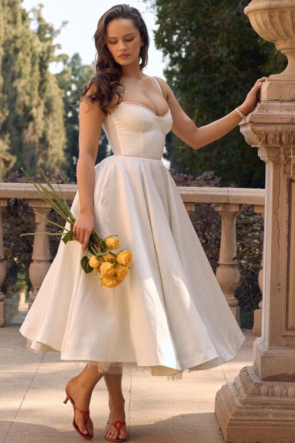 vestido-midi-rodado-festa-branco-casamento