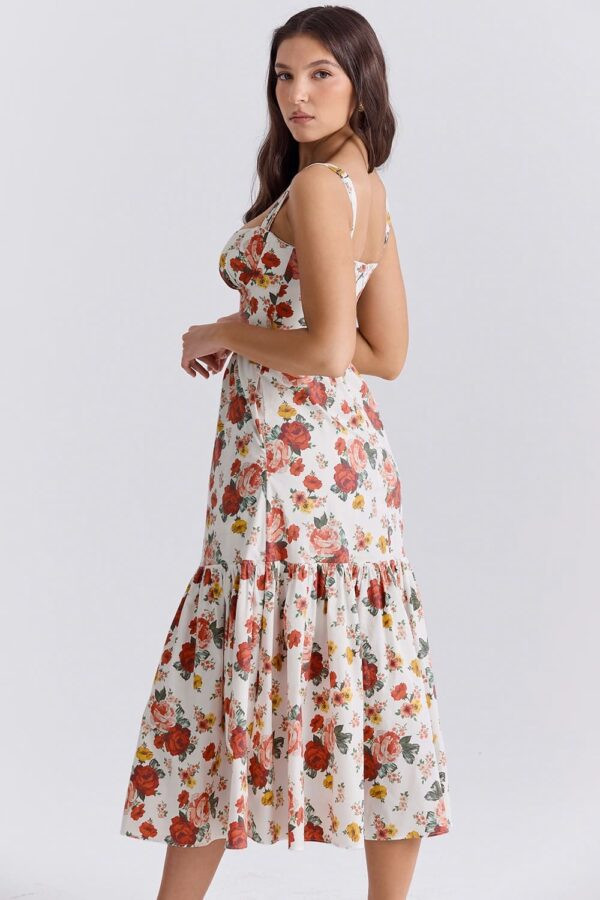 vestido-rosas-evase-midi-floral-babado-barra