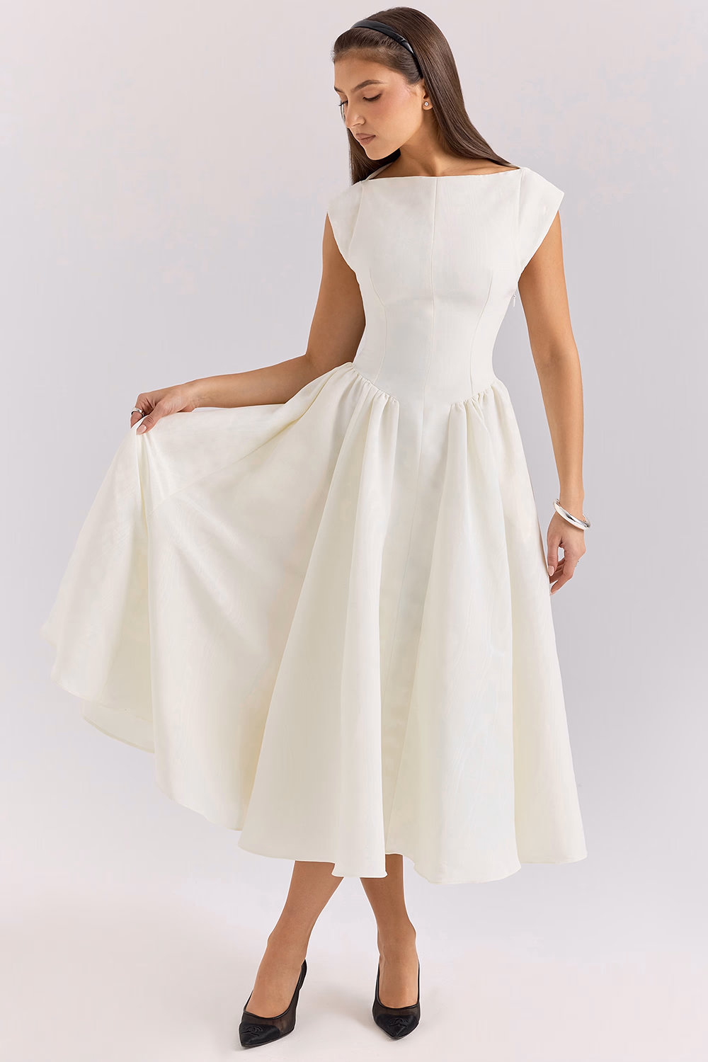 vestido-branco-midi-casamento-civil vestido-branco-midi-casamento-civil