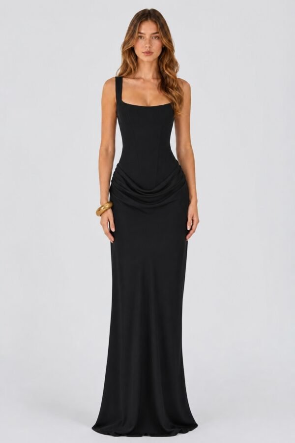 Vestido longo preto de festa drapeado em vista frontal com corpete estruturado